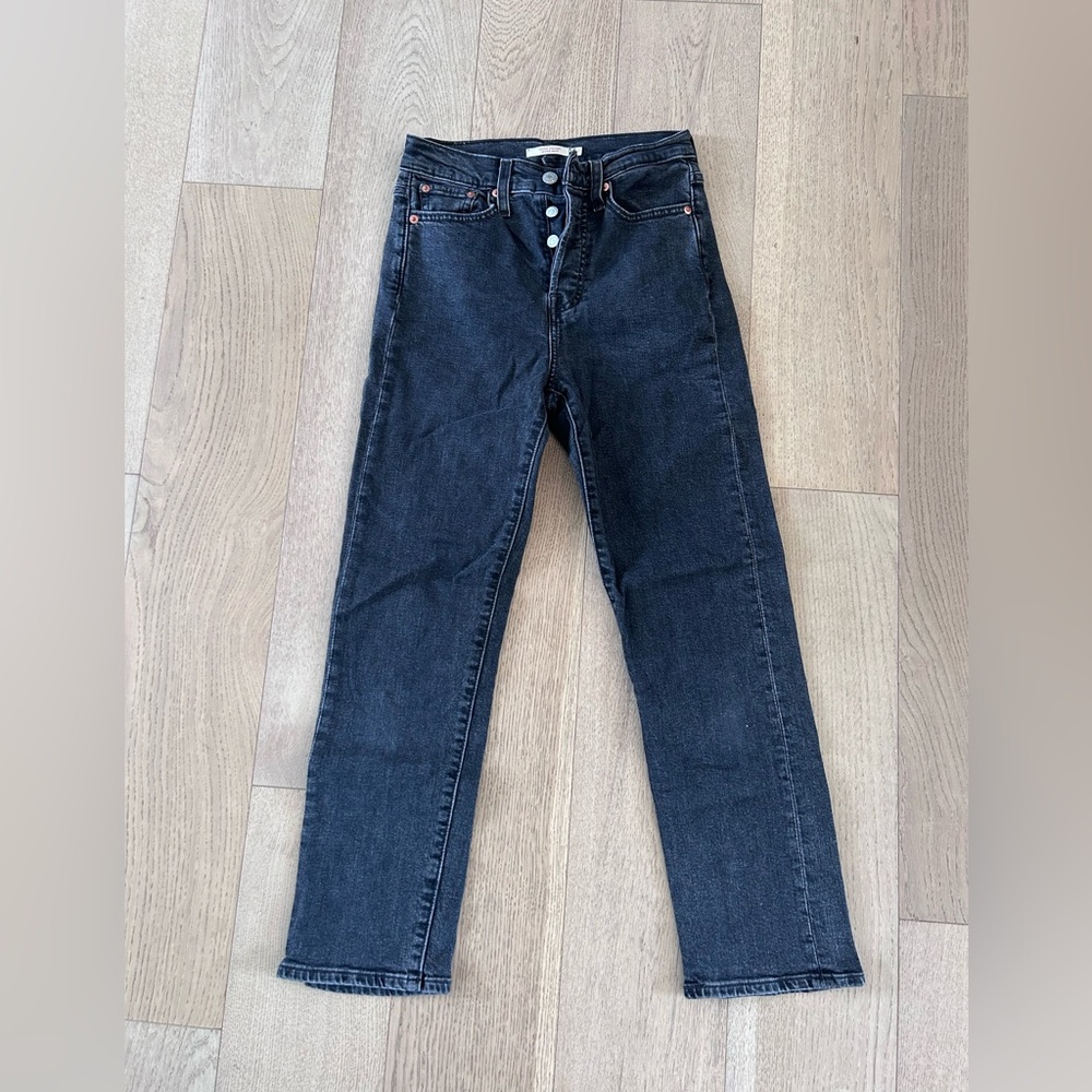 Levi’s Wedgie Jeans – Size 25 – Black Wash